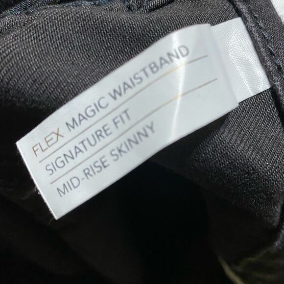 Lane Bryant Super Stretch Signature Fit Skinny Black Mid Rise Jeans Plus Size 28 - Picture 15 of 16